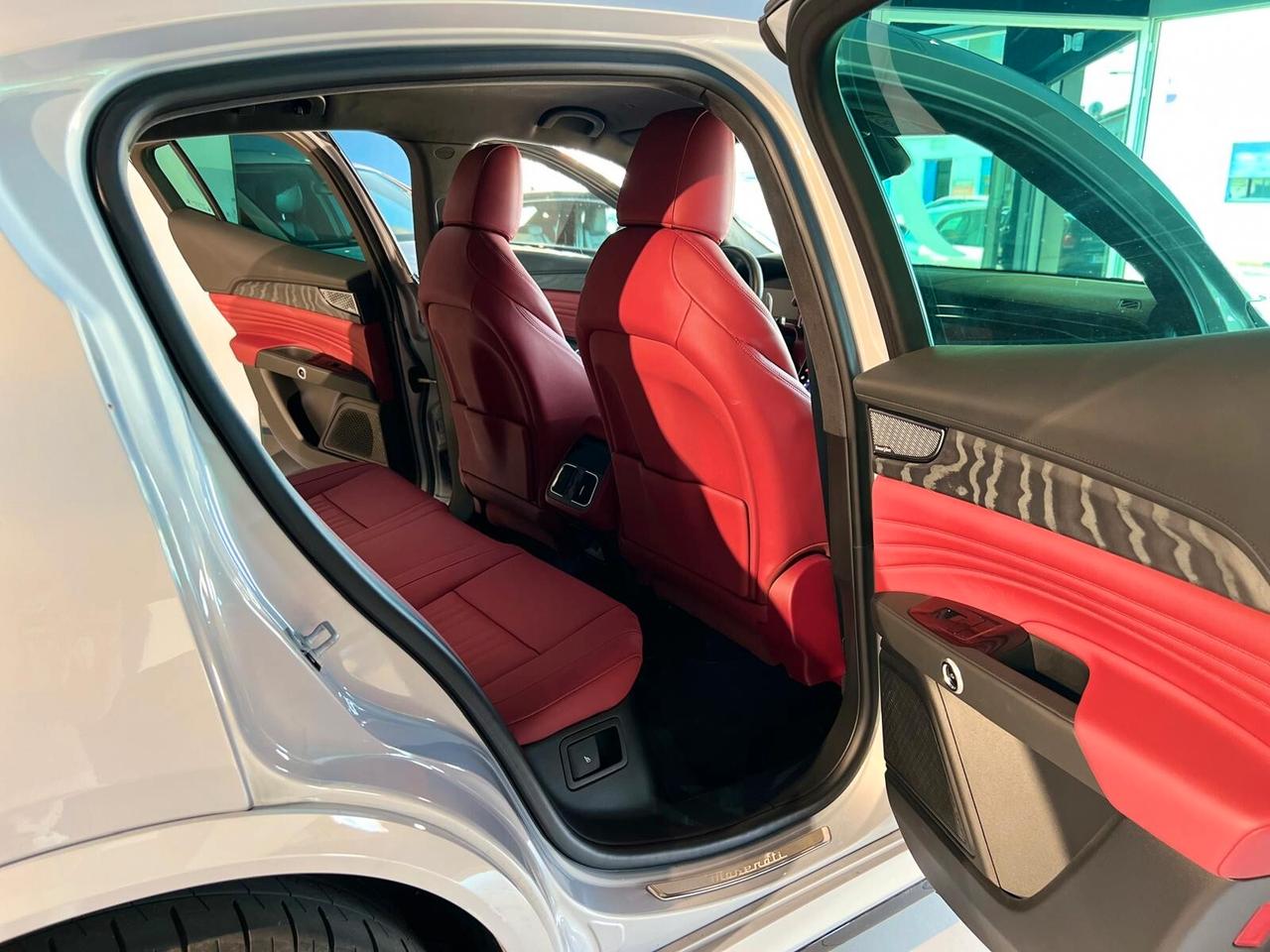 Maserati Grecale MHEV 330 CV AWD Modena