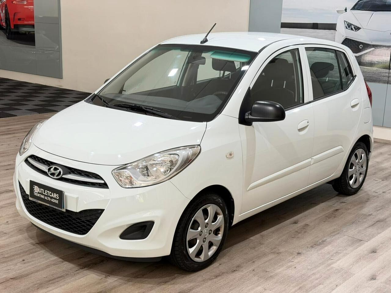 HYUNDAI I10 69cv 90.000km NEOPATENTATI