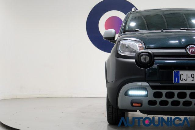 FIAT Panda CROSS 1.0 FIREFLY S&S HYBRID GARMIN NEOPATENTATI