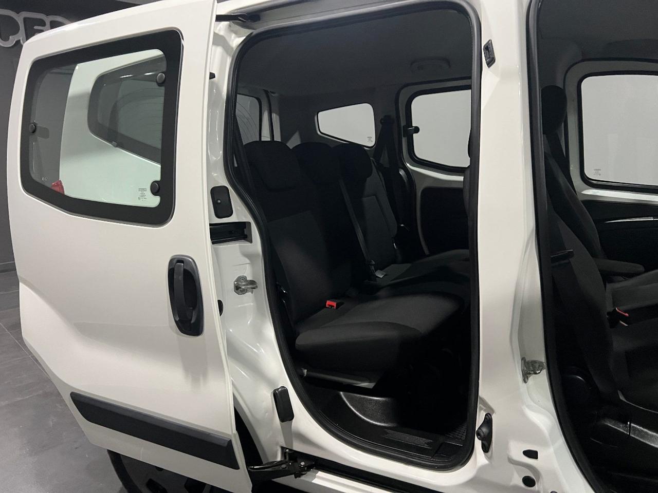 Fiat Qubo 1.4 8V 77 CV Lounge Natural Power e6