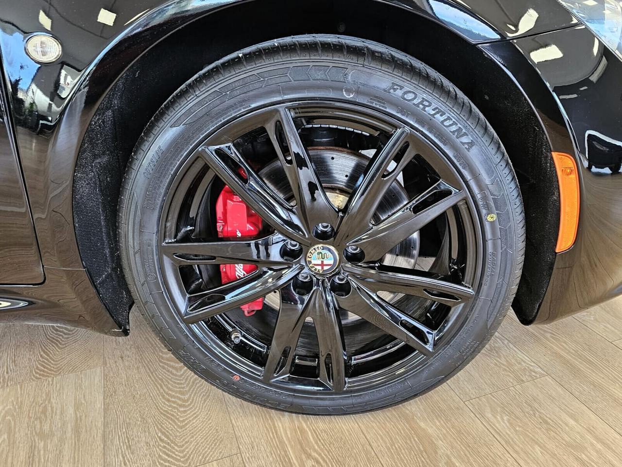 Alfa Romeo 4C 1750 TBi