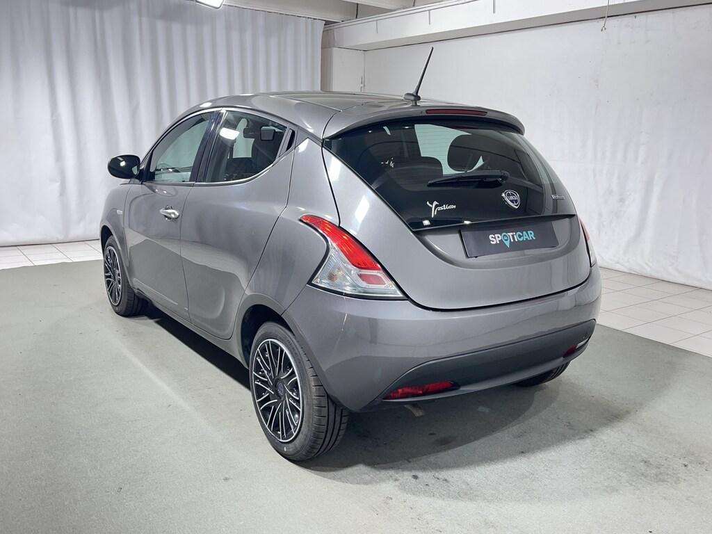 Lancia Ypsilon 1.0 firefly hybrid Silver Plus s&s 70cv