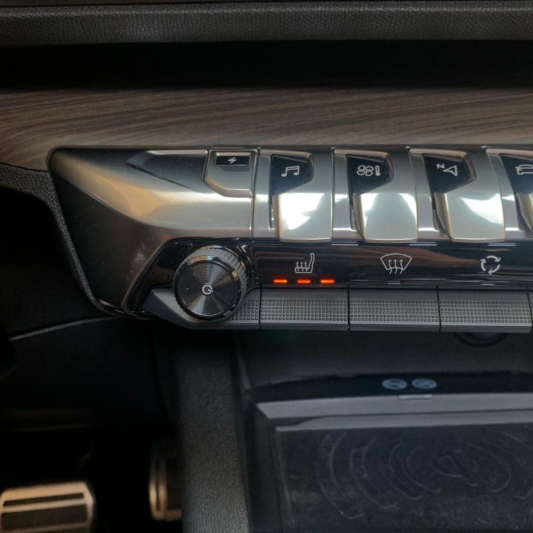 Peugeot 3008 Hybrid GT LINE **34.000KM**