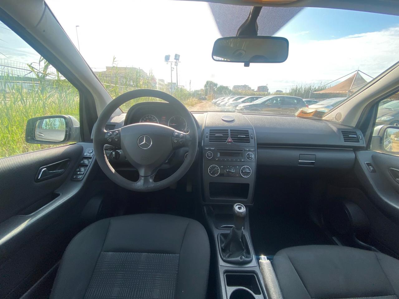 MERCEDES CLASSE A160 ANNO 2010 GARANTITA