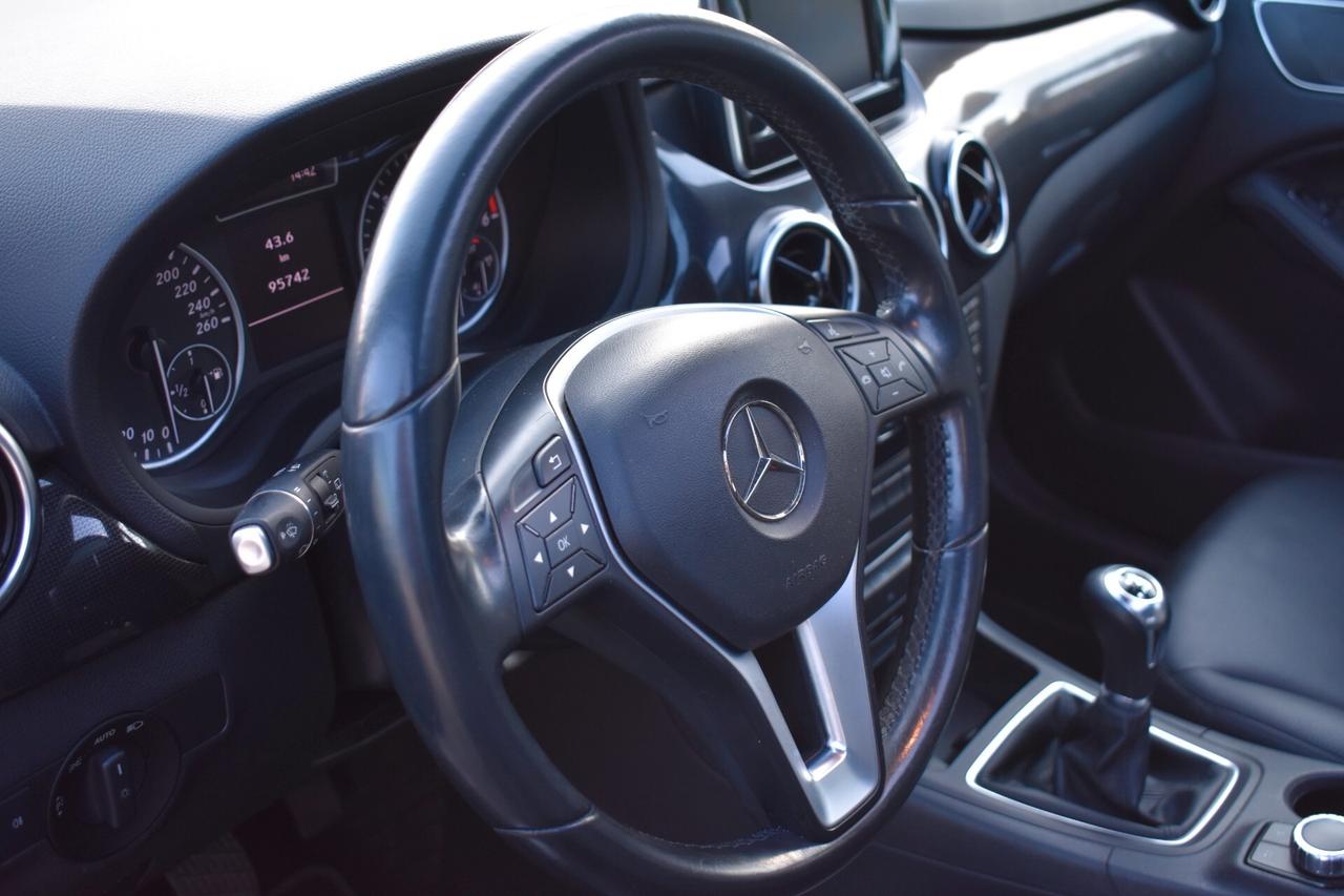 Mercedes-benz B 180 Cdi 94.000 Km TETTO/PELLE/NAVY
