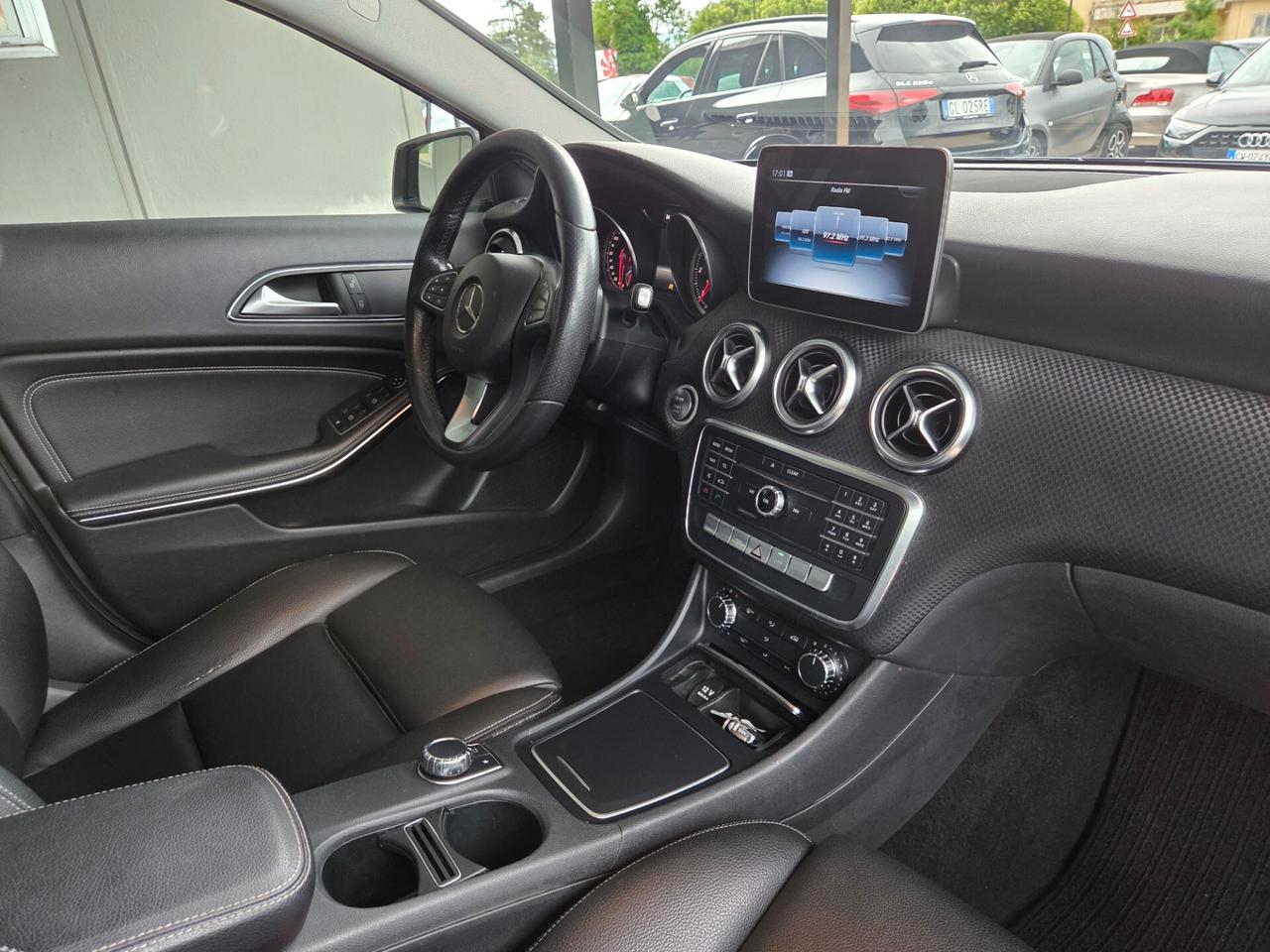 Mercedes-benz A 200 d Automatic 4Matic Premium