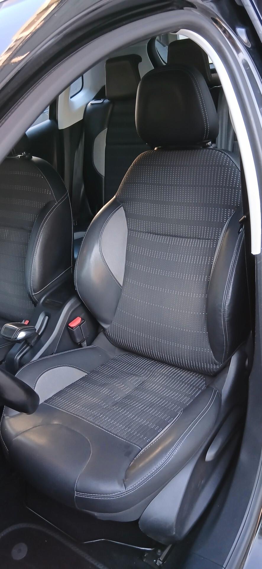 PEUGEOT 2008 BLUE HDi 100 GT LINE