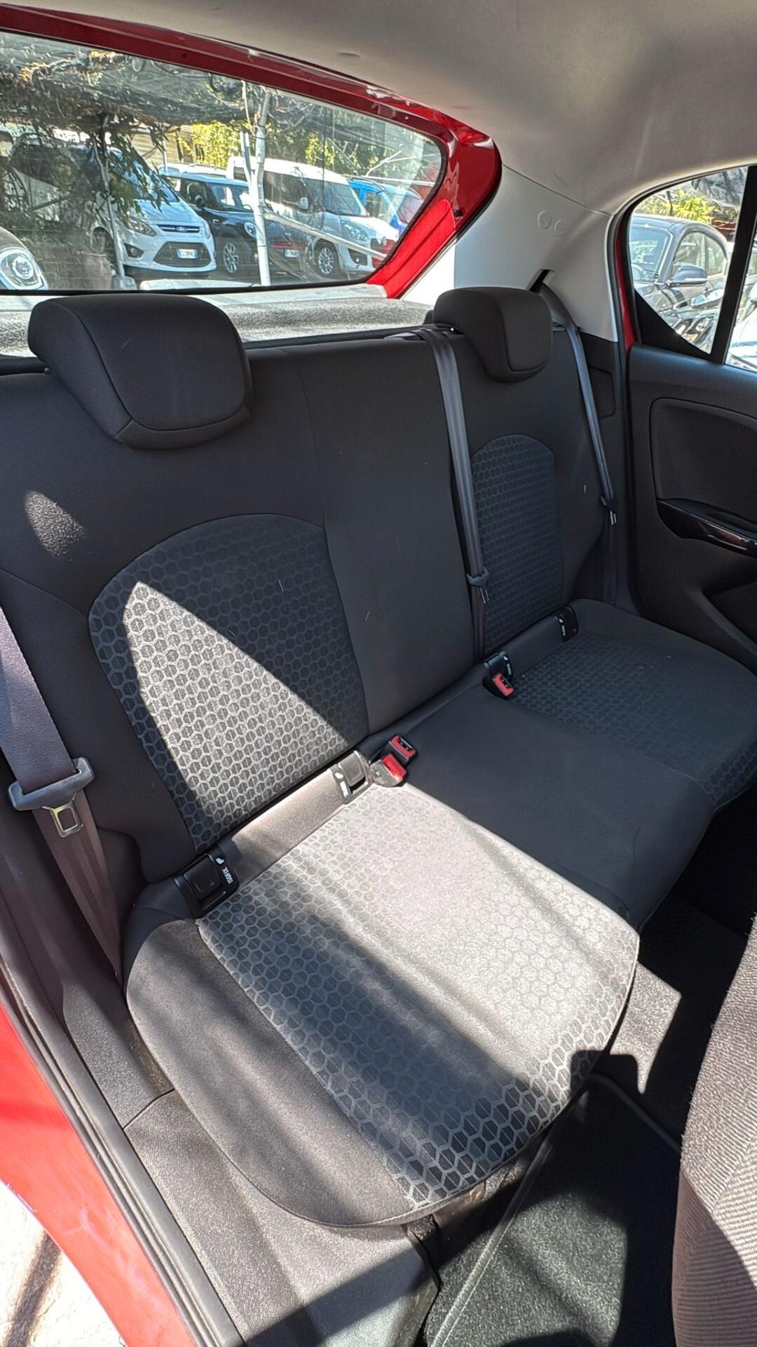 Opel Corsa 1.2 Advance OK NEOPATENTATI