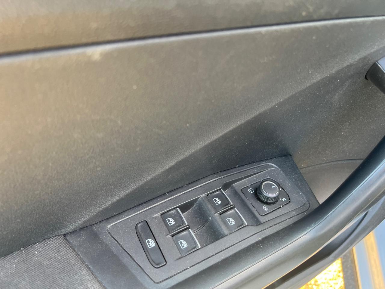 Volkswagen T-Roc 1.6 TDI Bi-color | 2019