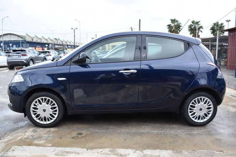 Lancia Ypsilon 1.2 69 CV 5 porte Gold