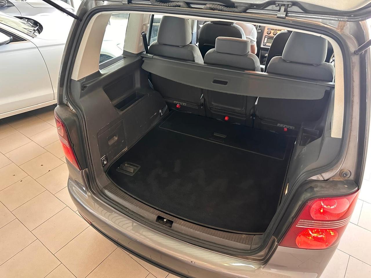Volkswagen Touran 1.6 Trendline