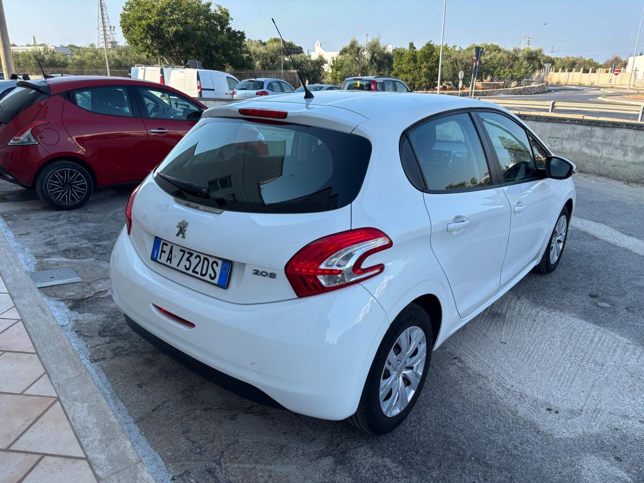 Peugeot 208 1.4 HDi 68 CV 5 porte Access