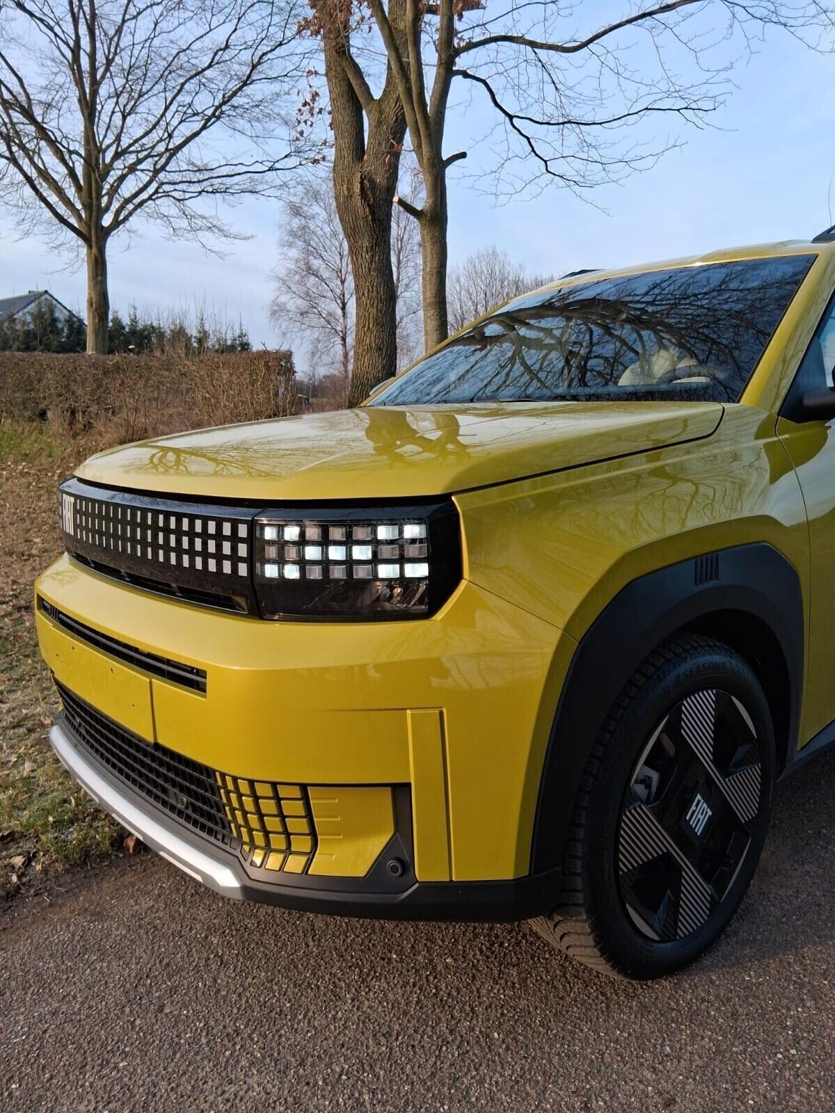 Fiat Grande Panda 1.2 Hybrid 110 CV S&S La Prima