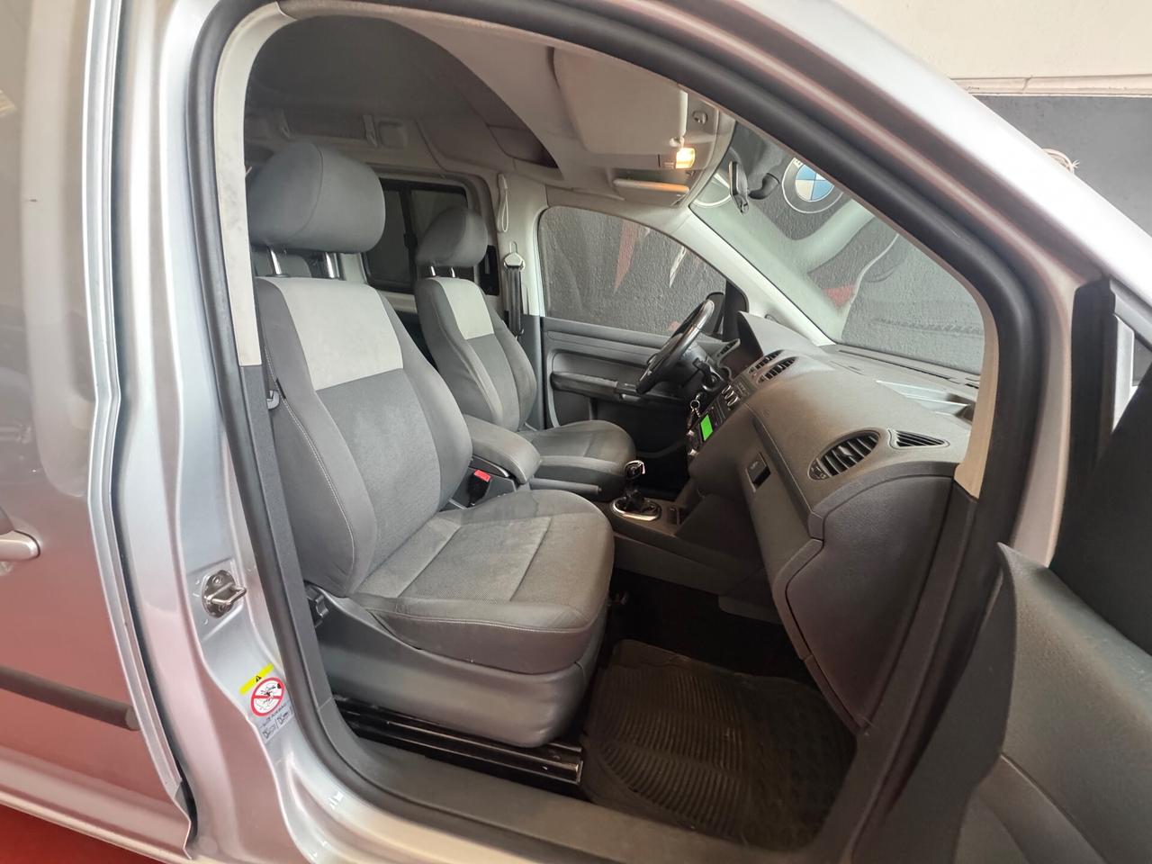 Volkswagen Caddy Maxi 7 posti 1.6 TDI 102 CV DSG 5p. Trendline