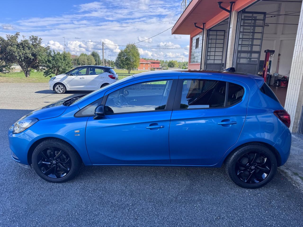 Opel Corsa 1.4 90CV GPL Tech 5 porte 120 Anniversary