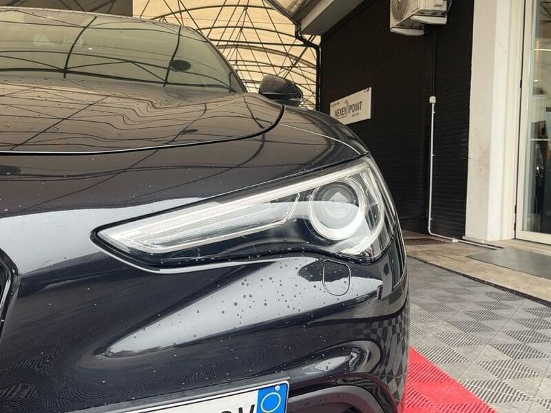 Alfa Romeo Stelvio 2.2 Turbodiesel 160 CV AT8 RWD Super Business