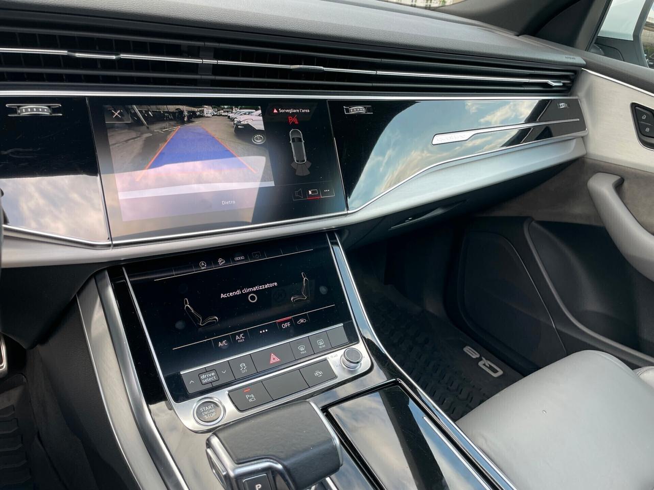 Audi Q8 45 TDI quattro tiptronic S Line Tetto