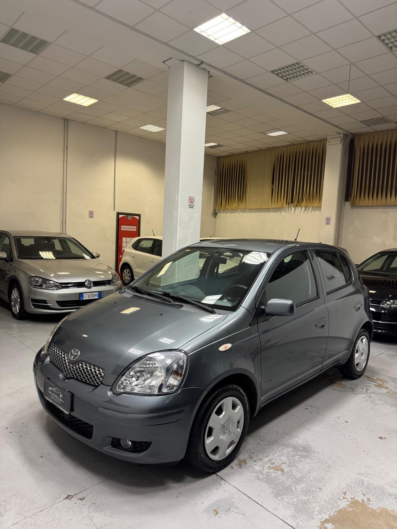 Toyota Yaris 1.0 5 porte Sol