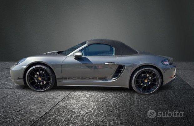 PORSCHE Boxster 718 2.0 Style Edition +LED+ACC