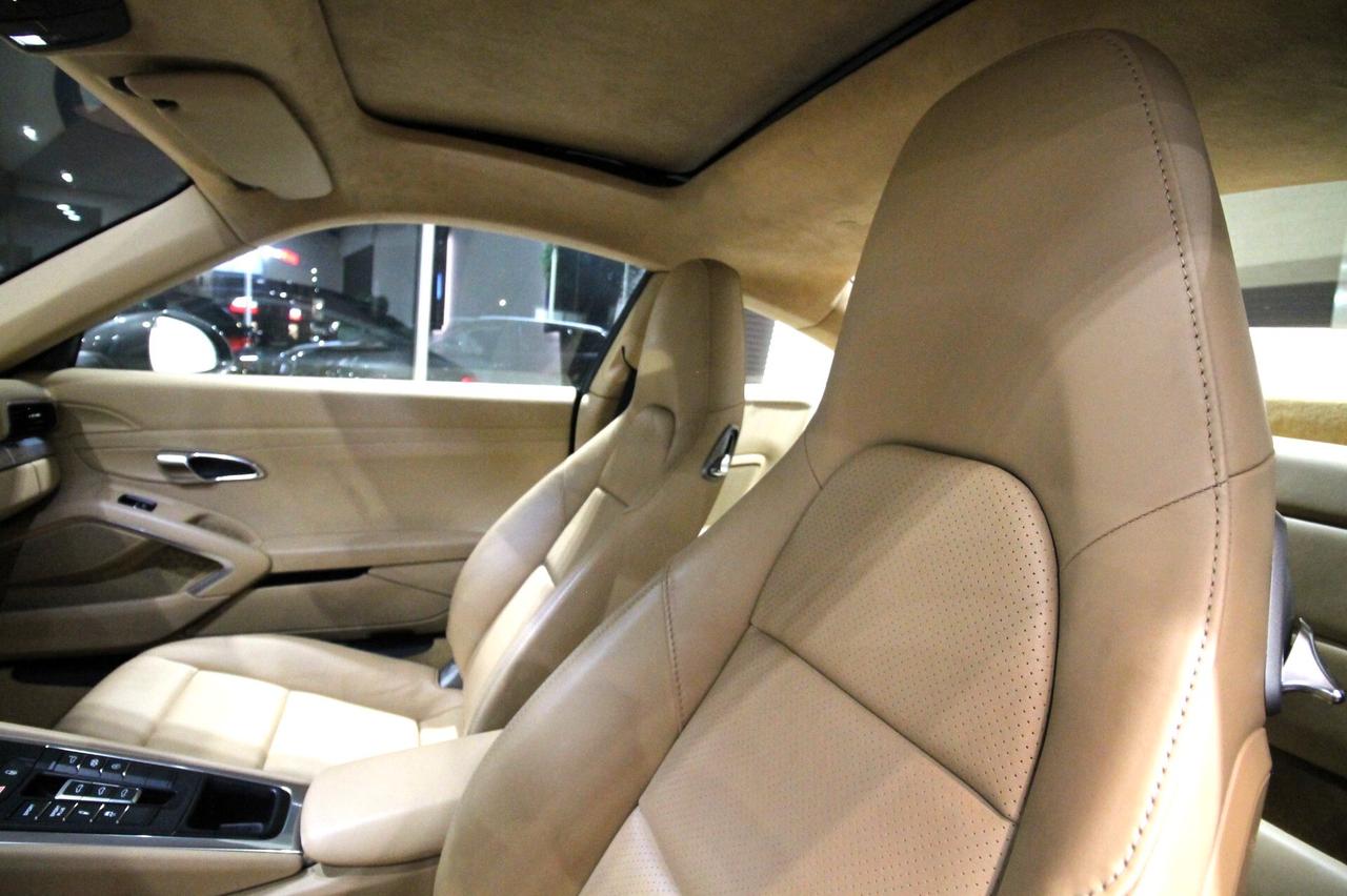 PORSCHE 911 CARRERA 4S