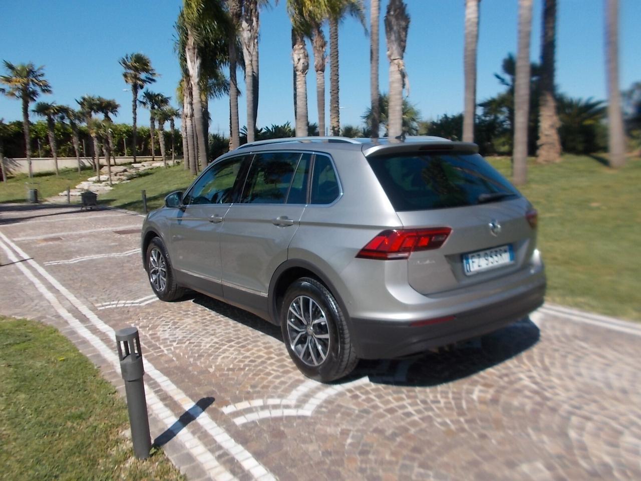 Volkswagen Tiguan 2.0 TDi DSG *FULL OPT* daVETRINA