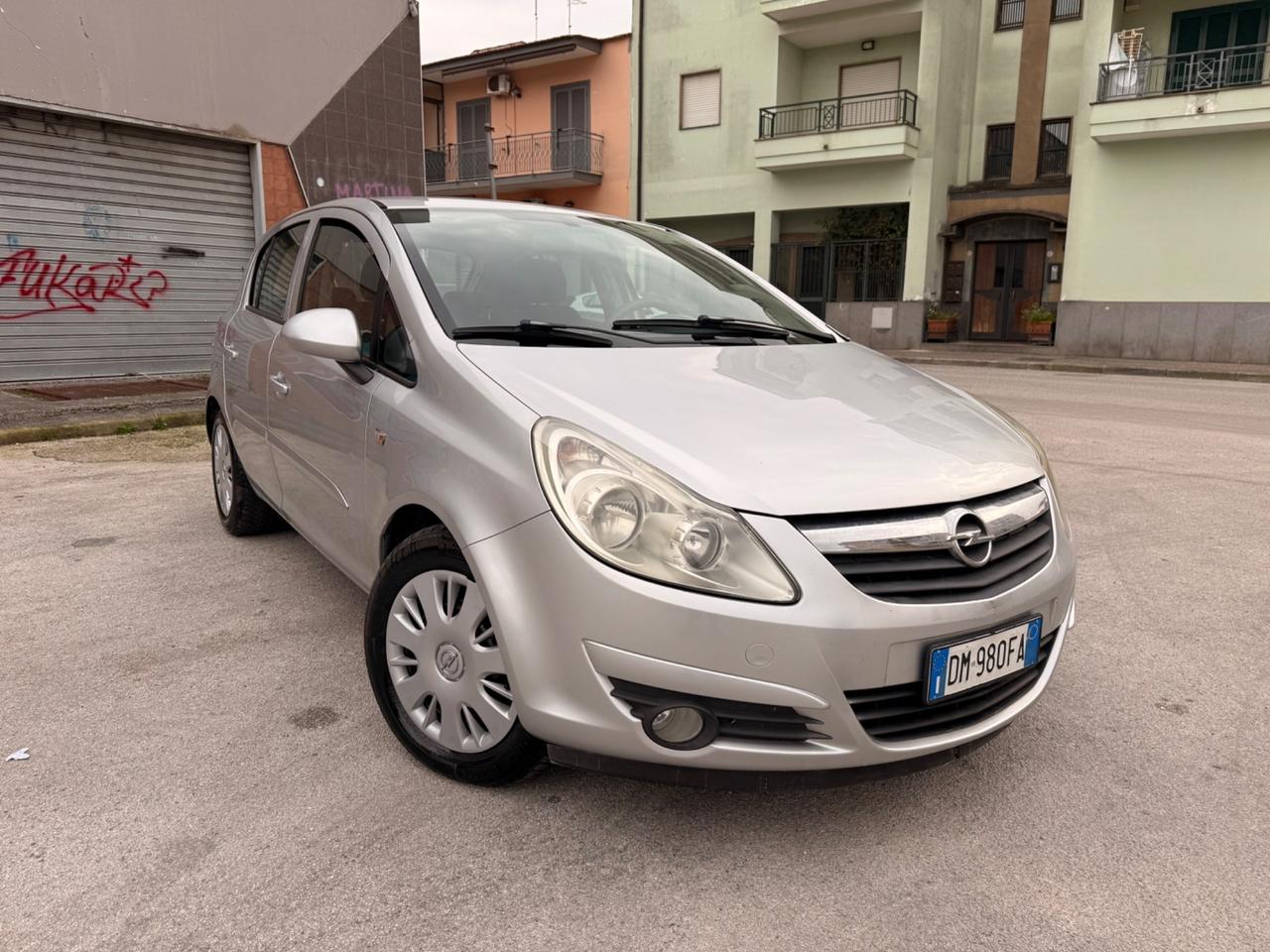 Opel Corsa Restayling 1.2 benz 5 porte Full Perfetta