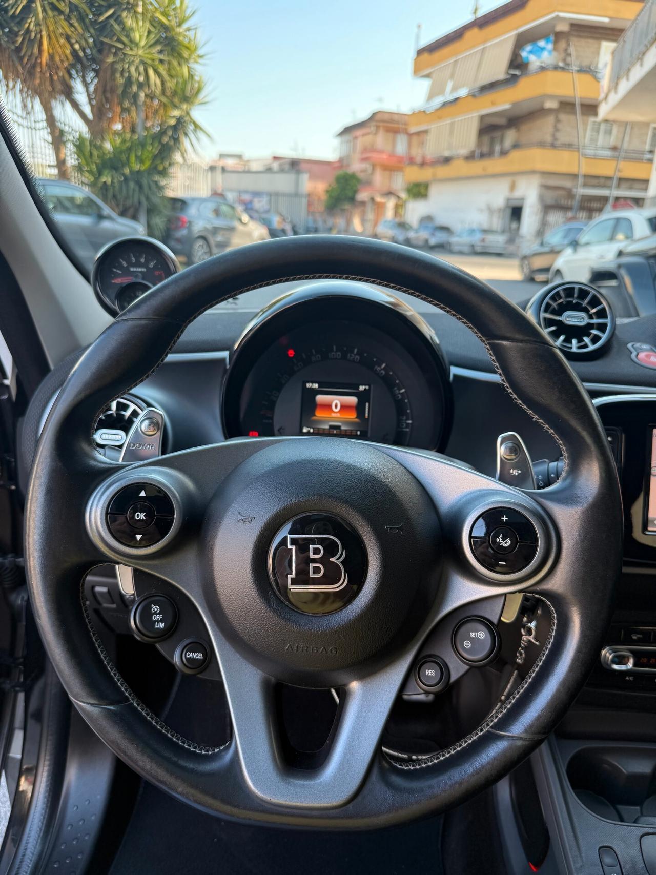 Smart brabus FORFOUR 0.9 110 CV TURBO TWINAMIC BRABUS
