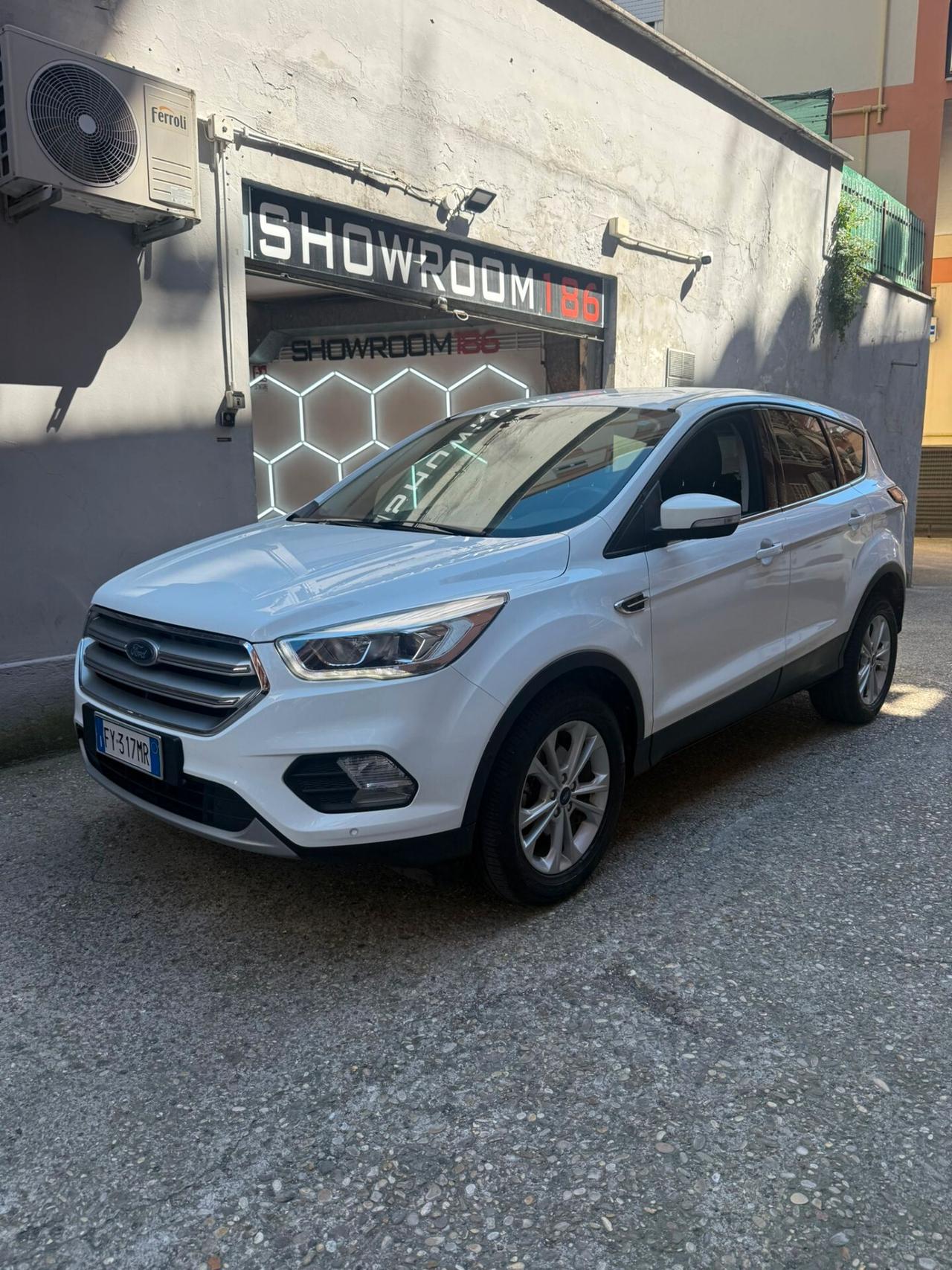 Ford Kuga 1.5 TDCI 120 CV S&S 2WD Powershift Edition
