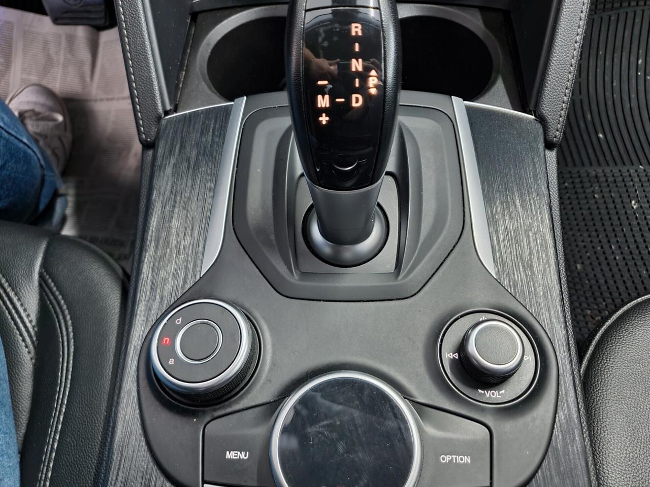 Alfa Romeo Stelvio 2.2 Turbodiesel 210cv AT8 Q4 Executive 2019