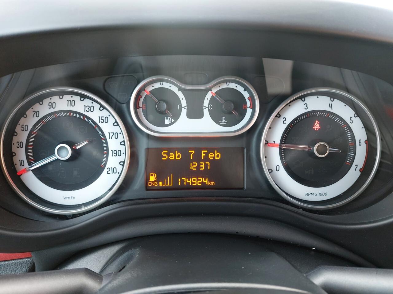 Fiat 500L 0.9 TwinAir Turbo Natural Power UNICO PROPRIETARIO