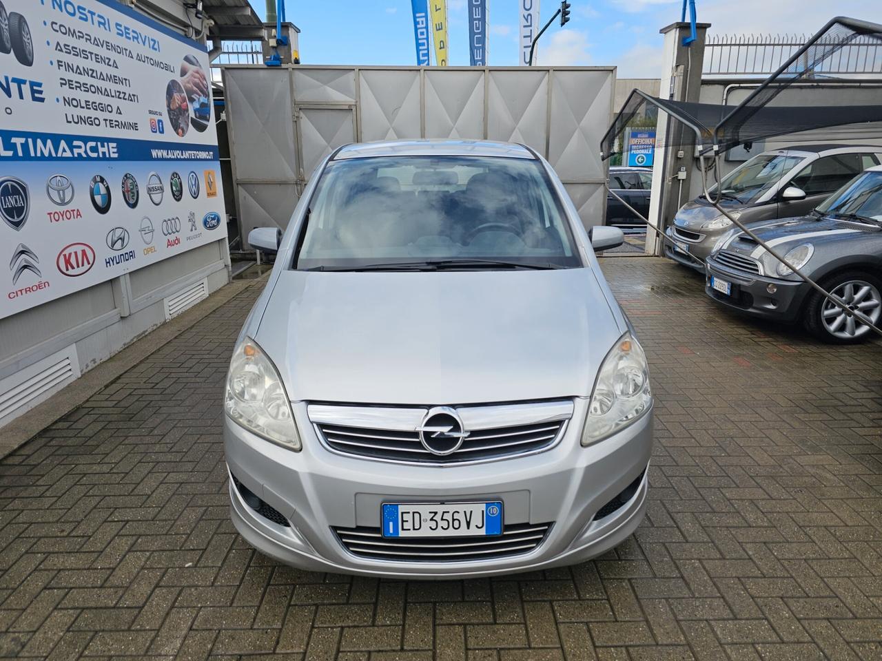 Opel Zafira 1.8 16V VVT Cosmo - 7 Posti