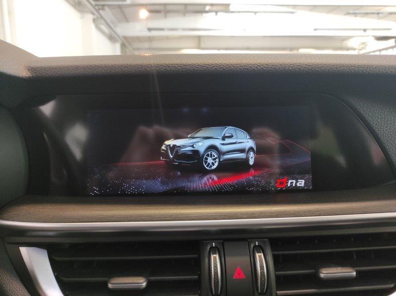 ALFA ROMEO Stelvio - Stelvio 2.0 Turbo 280 CV AT8 Q4 Ti