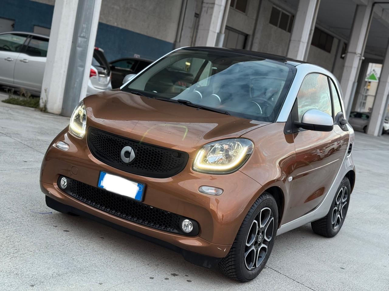 Smart ForTwo 70 1.0 prime con soli 40.000 km