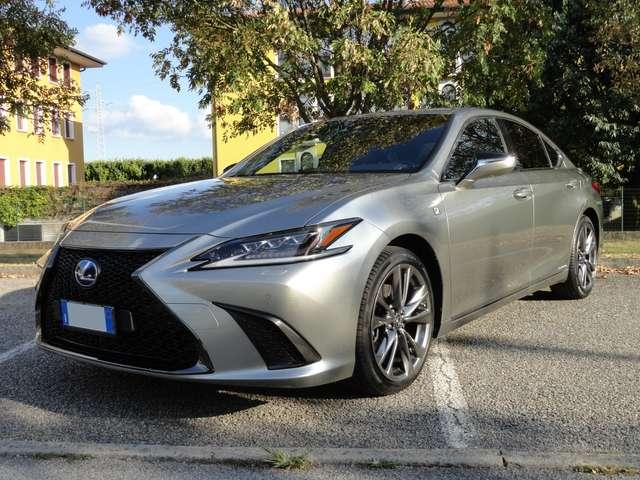 Lexus ES 300 ES 300h 2.5 F Sport cvt