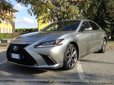 Lexus ES 300 ES 300h 2.5 F Sport cvt