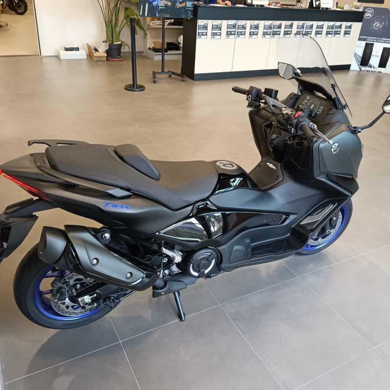 Yamaha T-Max 560 - 2025
