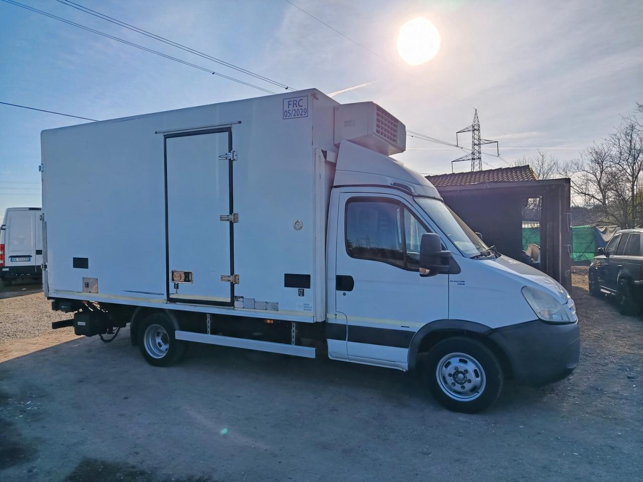 Iveco Daily 50C15 frigo pedana idraulica patente C