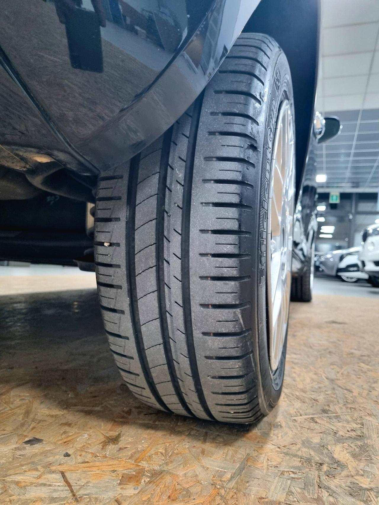 Lancia Ypsilon 1.2 69 CV 5 porte Gold