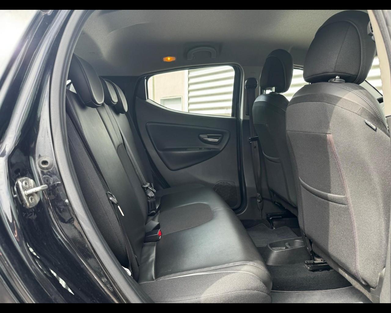 LANCIA YPSILON 1.3 MJT GOLD