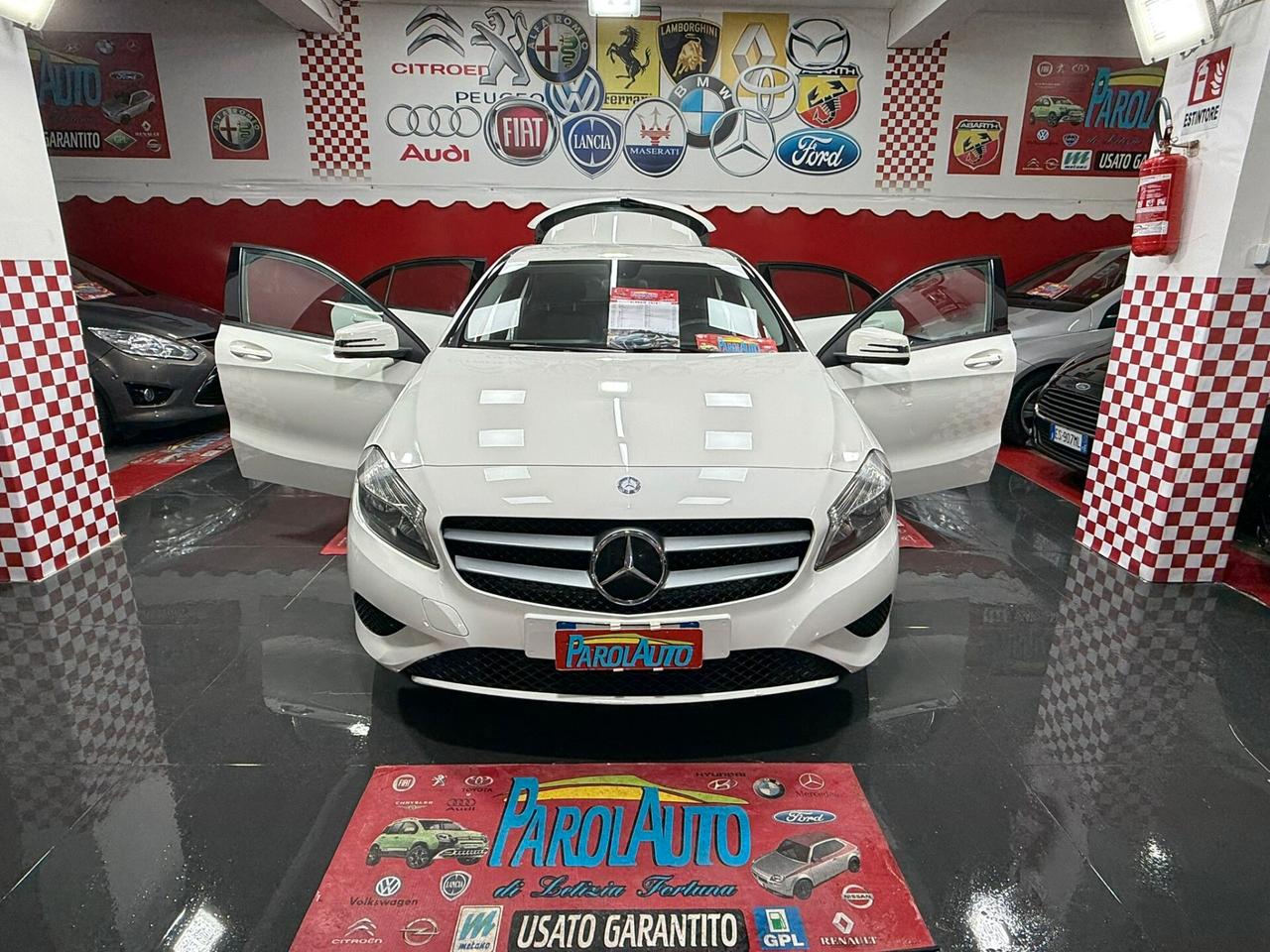 Mercedes-benz A 180 CDI 1.5 109cv Sport - 2015