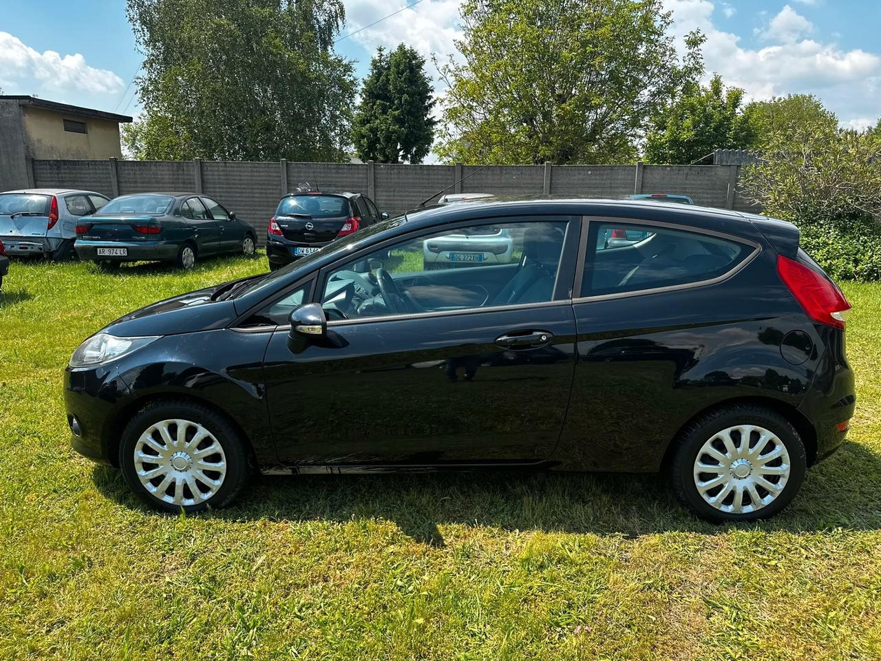 Ford Fiesta 1.4 TDCi 70CV Neopatentati