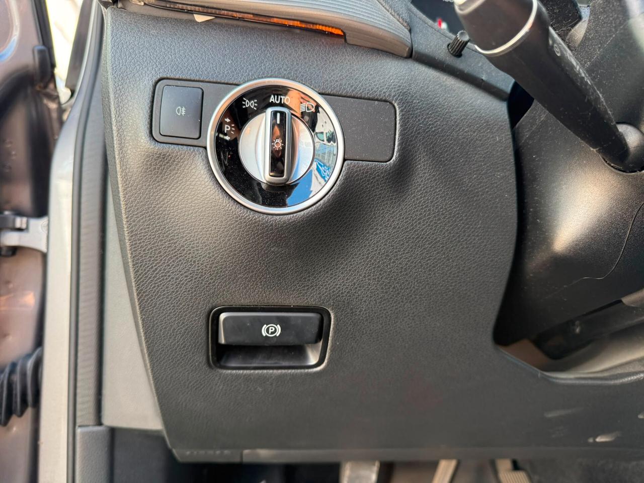Mercedes B 180D INCIDENTATA X RIVENDITORI 2016