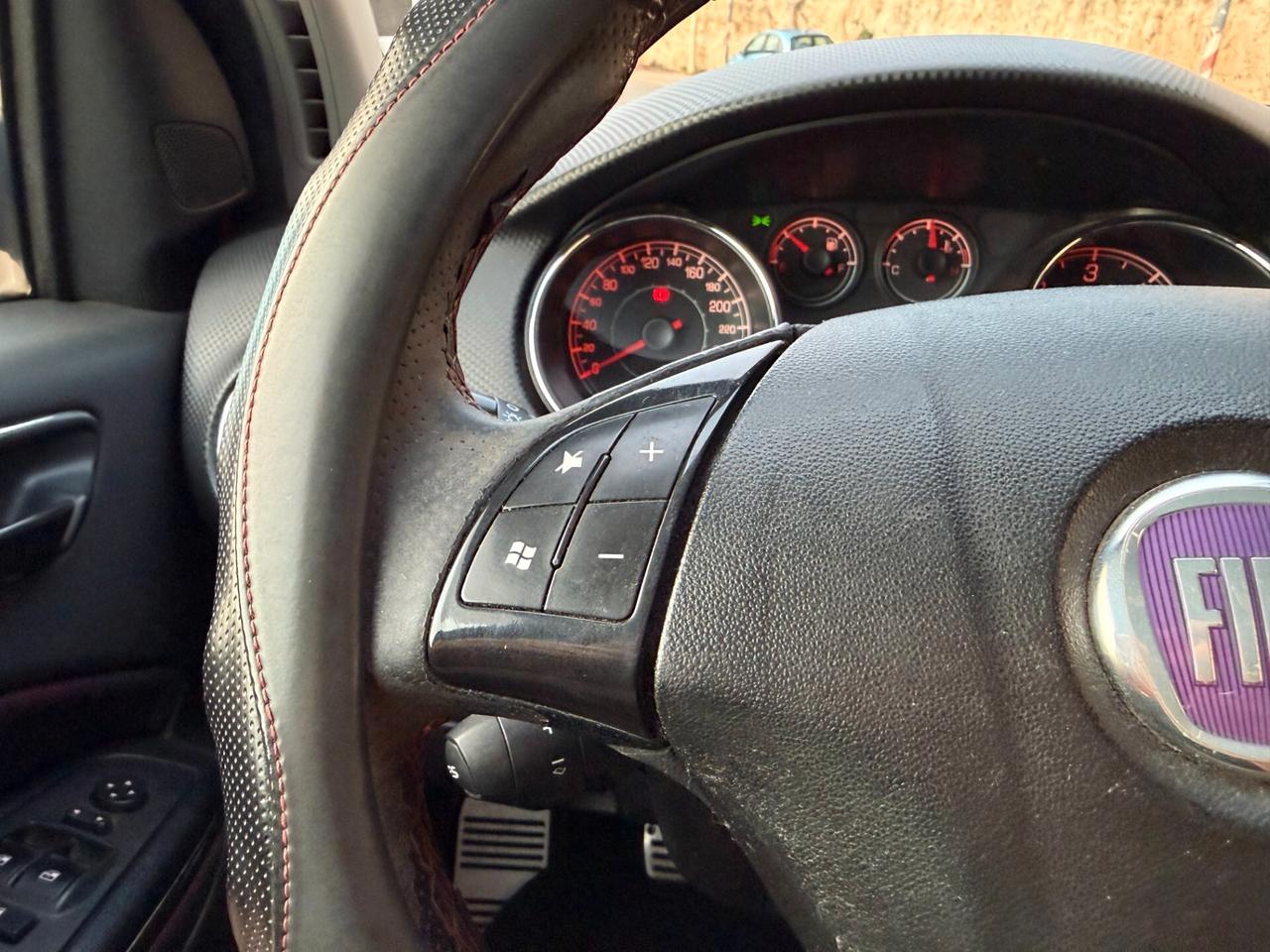 Fiat Bravo Sport Style/1.6 MJT 120 CV/CERCHI 17"
