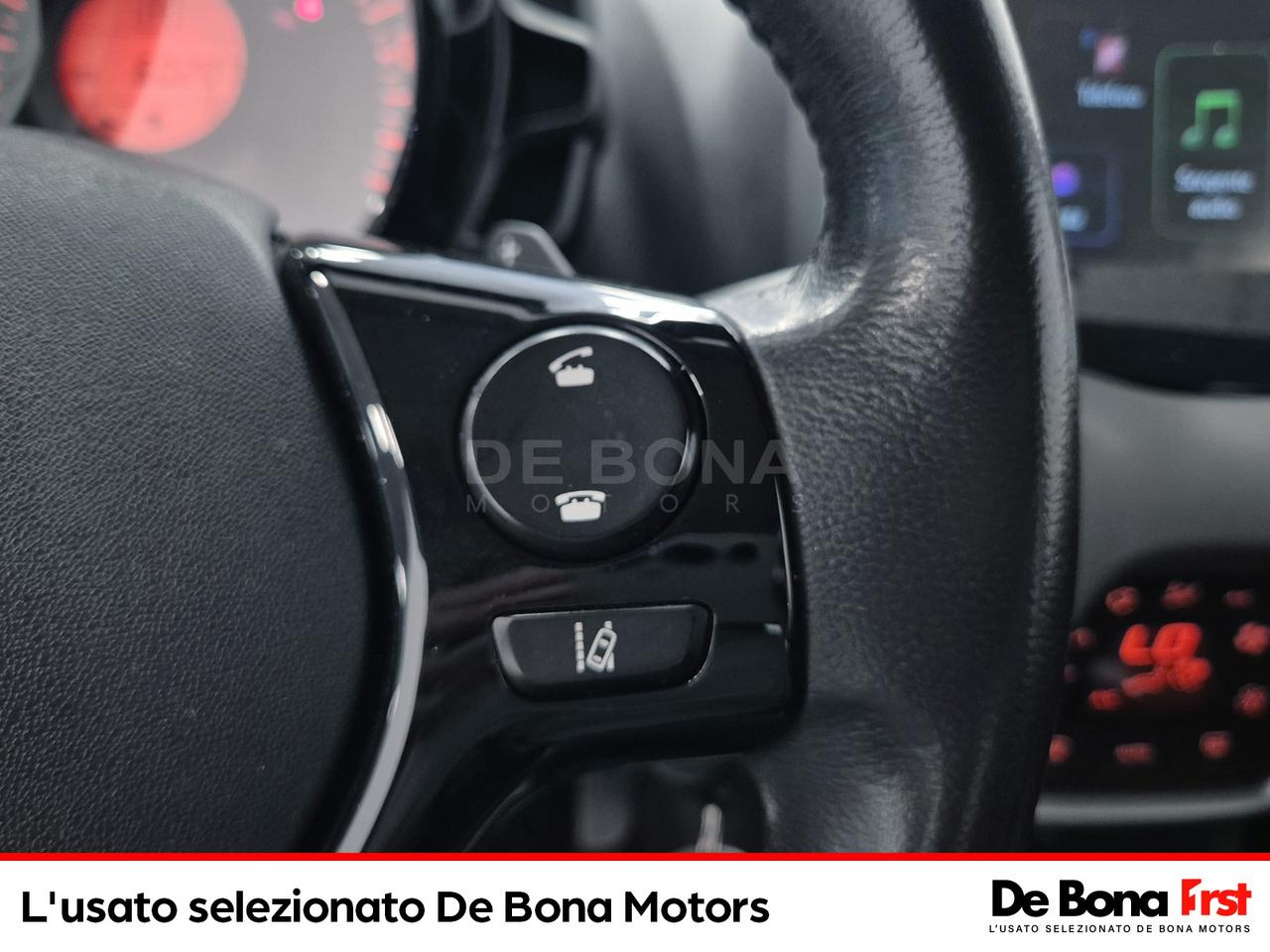 Toyota Aygo 5p 1.0 x-play m-mt