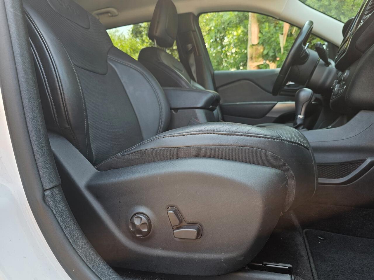 Jeep Cherokee 2.2 Mjt Limited