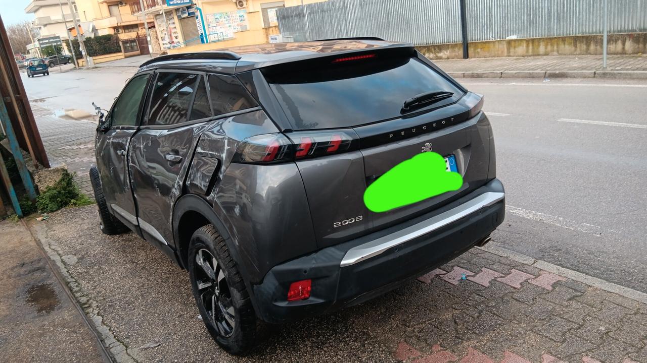 Peugeot 2008 ALLURE INCIDENTATA SINISTRATA MONDIALCARS 08.022