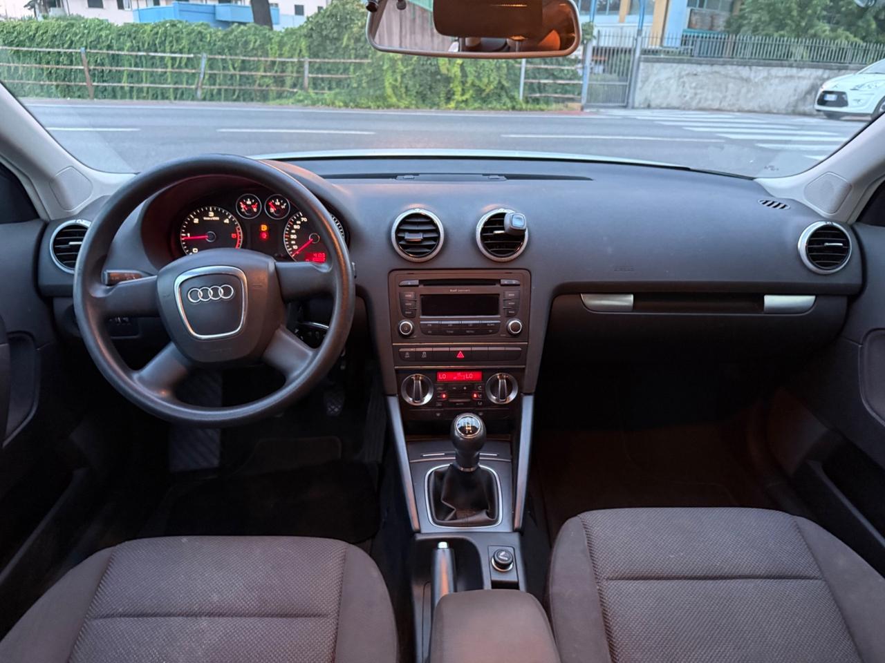 Audi A3 SPB 1.6 TDI 105 CV CR Ambiente