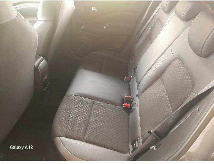 Nissan Juke 1.0 DIG-T 114 CV N-Connecta