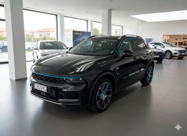 Lynk&co 01 Lynk & Co 1.5 TD PHEV