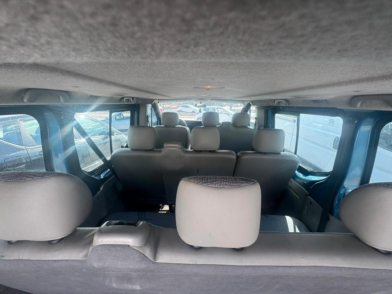 Renault Trafic 100 dCi Pack Clim 9 posti
